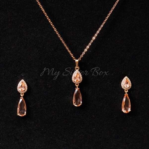 Almond Shaped champagne Zircon Set - Image 3