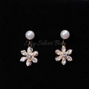 Pearl & Zircon Flower Earring (Gold)