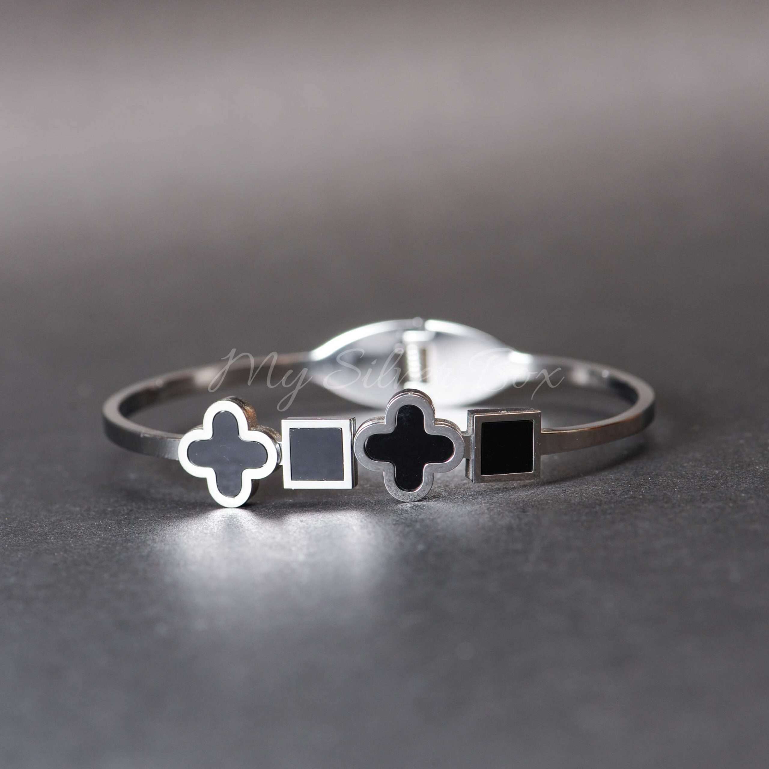2 Clover & 2 Square Bracelet Silver