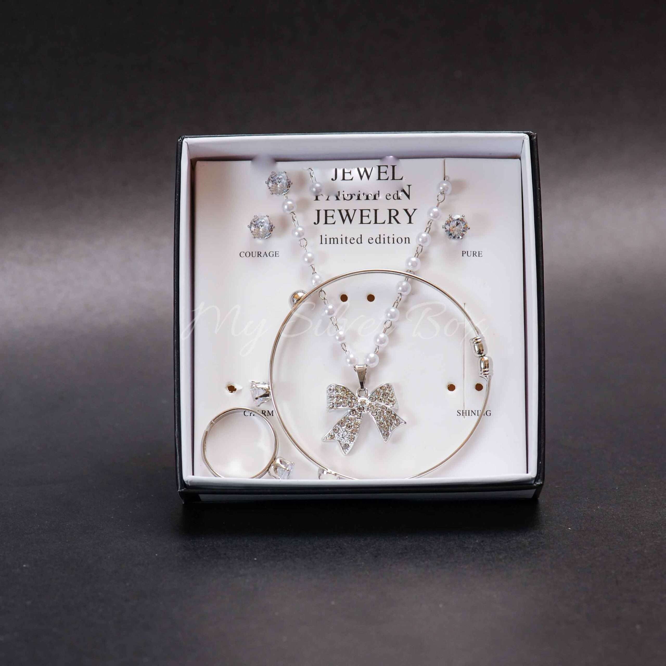 Silver Bow Set (Gift Box)