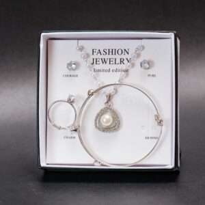 Silver Pearl Triangle 4 pieces Set (Gift Box)